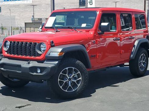 Used 2025 Jeep Wrangler Unlimited Sport AWD/4WD image 33