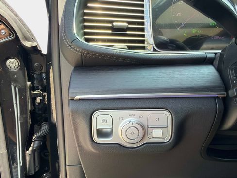 New 2026 Mercedes-Benz GLS 450 4MATIC image 29
