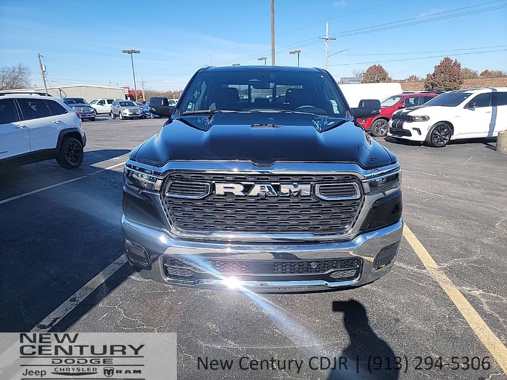 Used 2025 RAM 1500 Big Horn AWD/4WD image 2