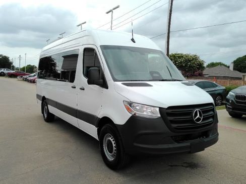 Used 2026 Mercedes-Benz Sprinter 2500 image 3