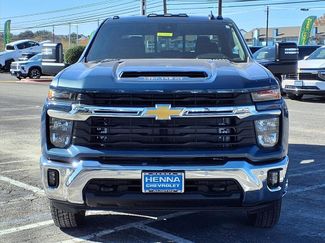 New 2026 Chevrolet Silverado 3500 LT w/ Texas Edition video 2