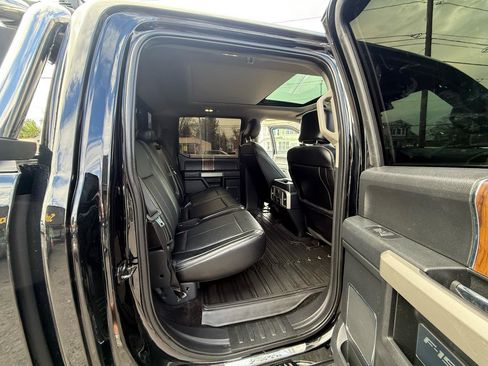 Used 2018 Ford F150 Lariat w/ Equipment Group 502A Luxury AWD/4WD image 40