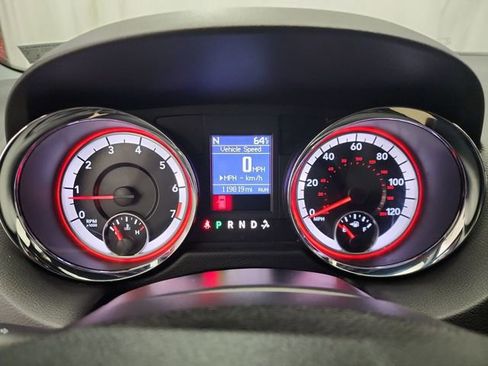 Used 2019 Dodge Grand Caravan SXT w/ Driver Convenience Group image 13