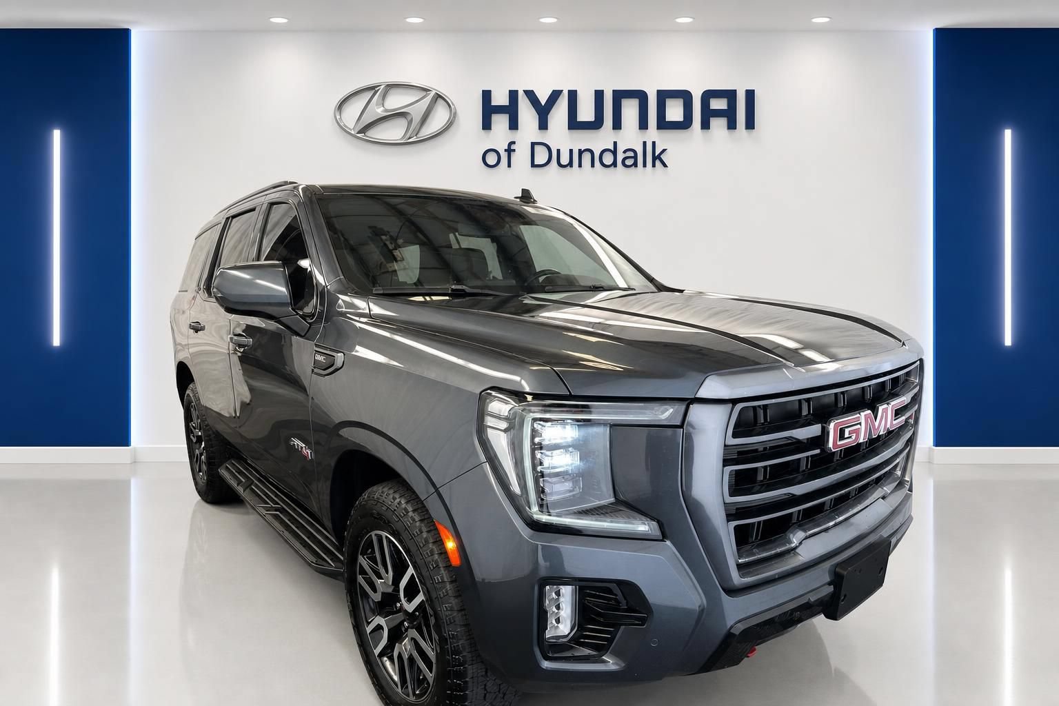 Used 2021 GMC Yukon AT4 AWD/4WD image 1