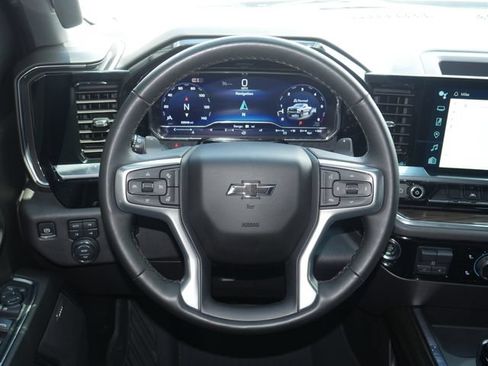 Used 2024 Chevrolet Silverado 1500 LT Trail Boss w/ Convenience Package II AWD/4WD image 20