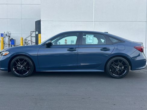 Used 2025 Honda Civic Sport image 6