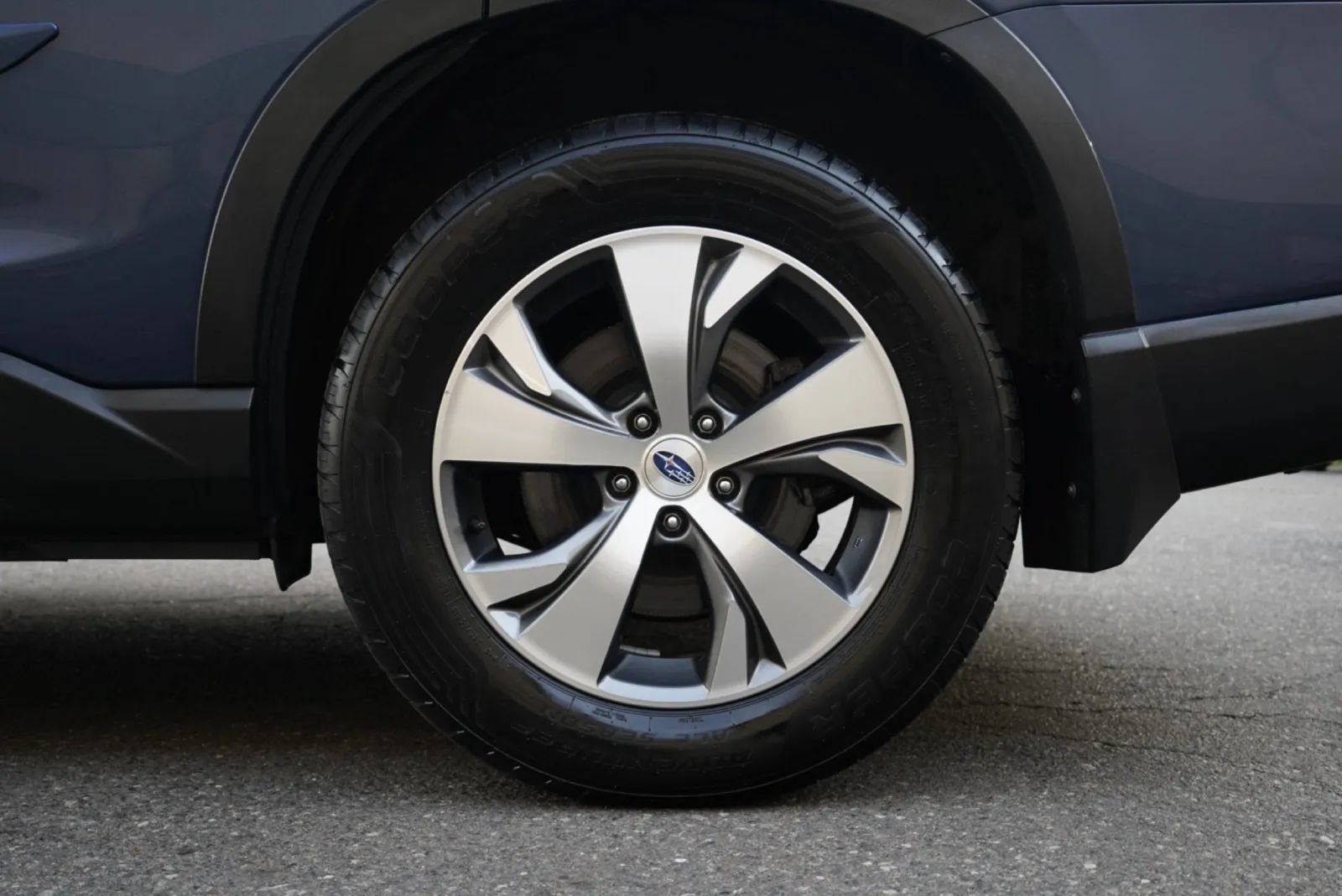 Used 2021 Subaru Ascent Premium w/ Convenience Package AWD/4WD image 11