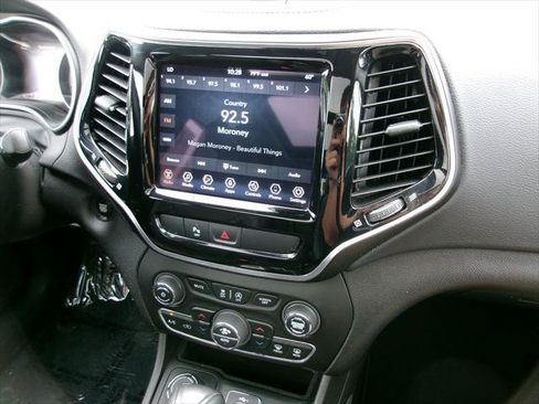 Certified 2020 Jeep Cherokee Limited AWD/4WD image 13
