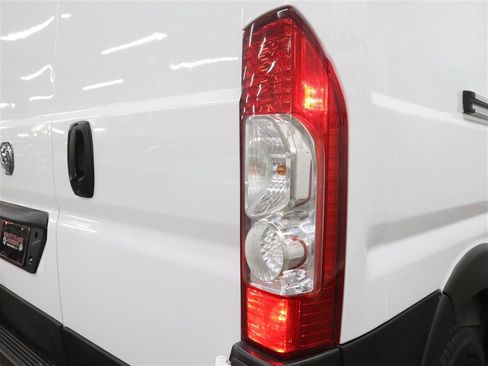 Used 2023 RAM ProMaster 2500 FWD image 8