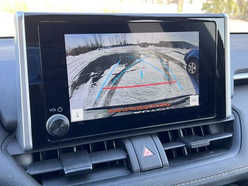 Used 2024 Toyota RAV4 AWD Hybrid w/ Weather Package image 8