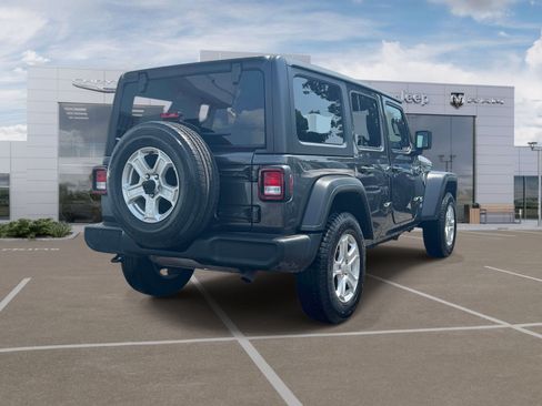 Used 2019 Jeep Wrangler Unlimited Sport S AWD/4WD image 6