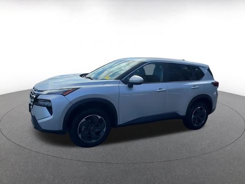 Used 2025 Nissan Rogue SV image 8