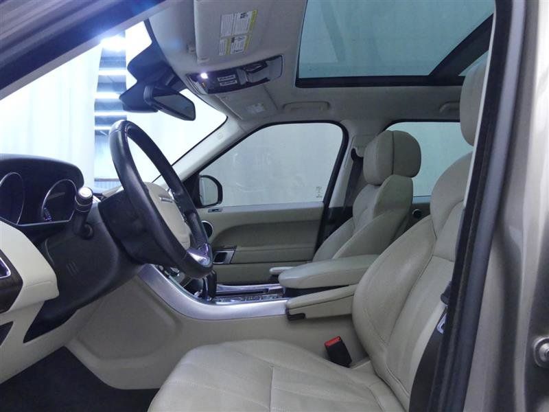 Used 2015 Land Rover Range Rover Sport HSE AWD/4WD image 19