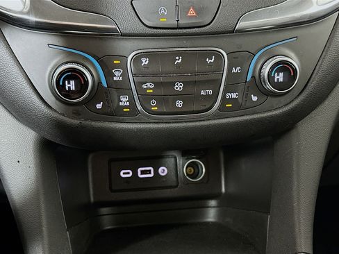 Used 2024 Chevrolet Equinox LT image 15