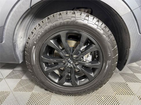 Used 2021 Kia Telluride LX FWD image 18