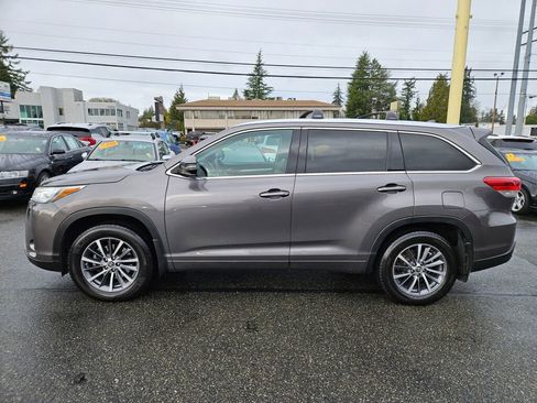 Used 2017 Toyota Highlander XLE image 7