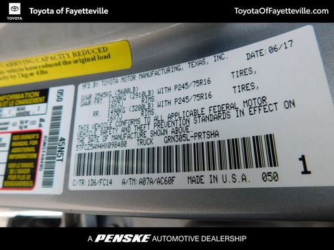 Used 2017 Toyota Tacoma SR5 image 8