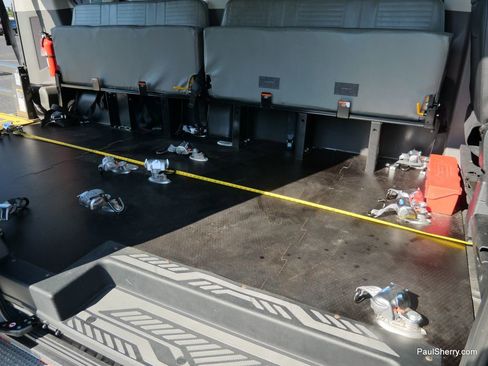 Used 2020 Ford Transit 350 XL image 19