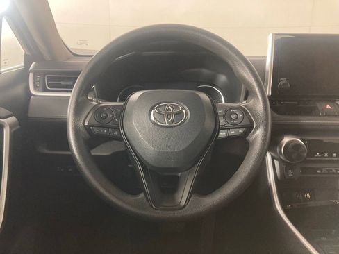 Used 2024 Toyota RAV4 LE AWD/4WD image 6