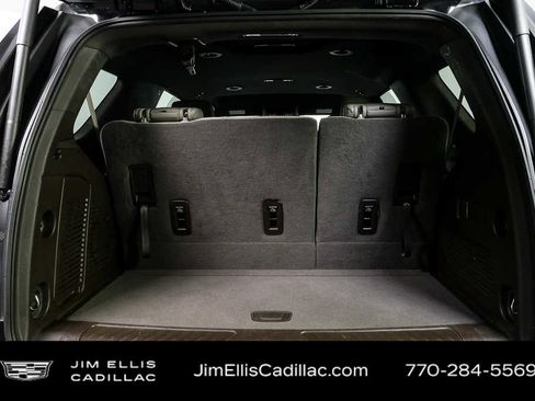 Used 2025 Chevrolet Tahoe LT RWD image 30