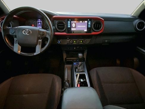 Used 2019 Toyota Tacoma TRD Sport RWD image 15