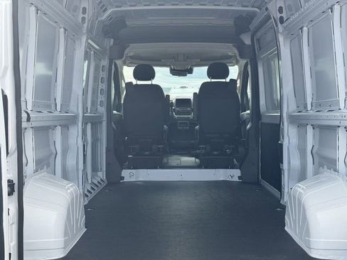 Used 2024 RAM ProMaster 2500 w/ Quick Order Package 22H SLT+ image 18