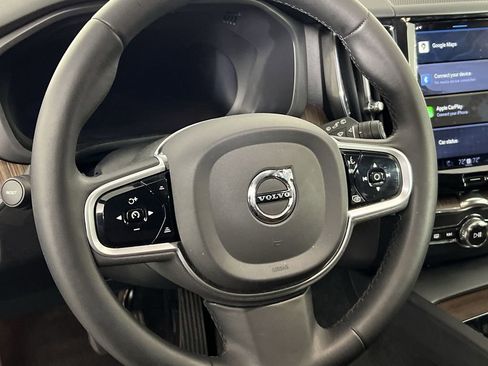 Certified 2023 Volvo XC60 B5 Plus w/ Protection Package Premier image 13