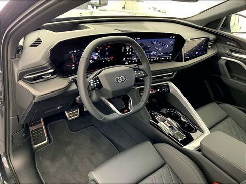 New 2025 Audi SQ5 Prestige AWD/4WD image 3
