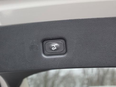 Certified 2023 Lincoln Nautilus Reserve image 6