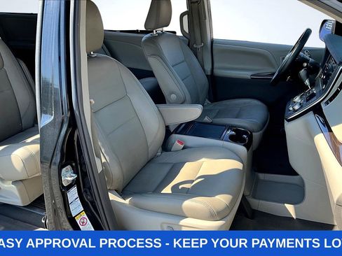 Used 2019 Toyota Sienna XLE Premium AWD/4WD image 39