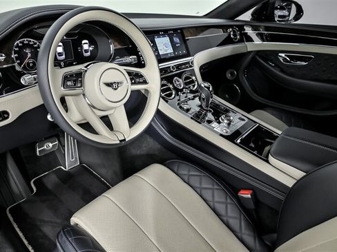 Used 2021 Bentley Continental GT AWD/4WD image 21