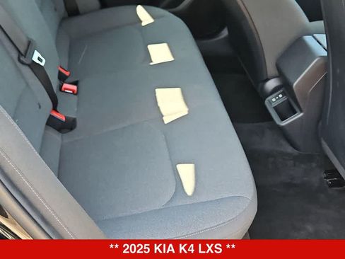 Used 2025 Kia K4 FWD image 17
