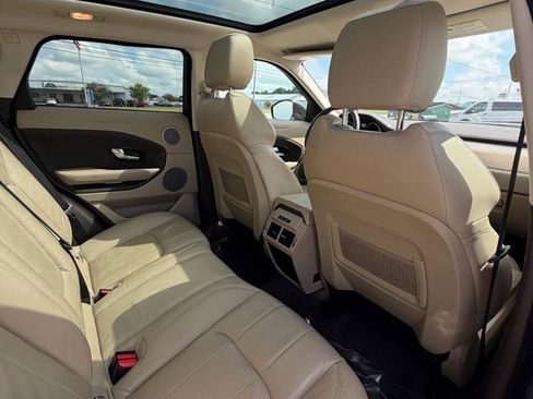 Used 2017 Land Rover Range Rover Evoque SE AWD/4WD image 43