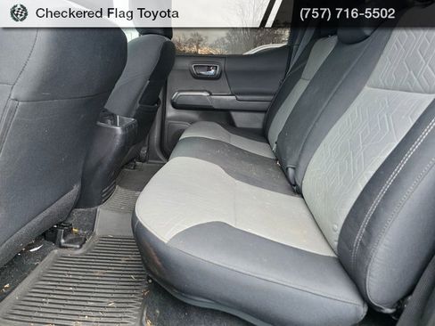 Used 2023 Toyota Tacoma TRD Off-Road image 20