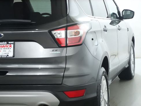 Used 2017 Ford Escape SE w/ Equipment Group 201A FWD image 47