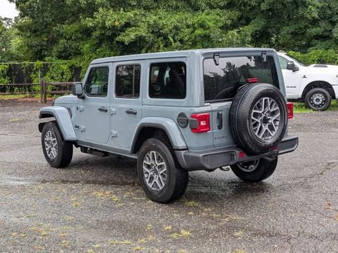 New 2026 Jeep Wrangler Unlimited Sahara w/ Safety Group AWD/4WD image 5