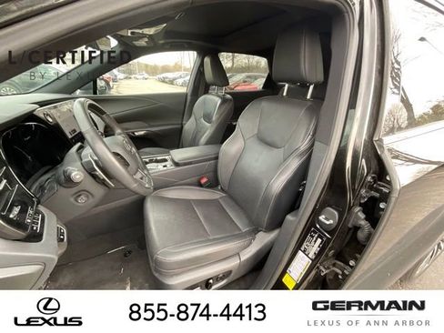 Used 2024 Lexus RX 350 Premium Plus w/ Convenience Package image 12