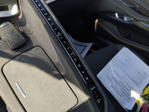 Used 2025 Chevrolet Corvette Z06 image 29