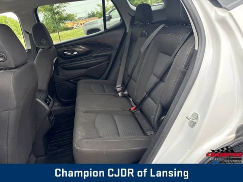 Used 2023 GMC Terrain SLE w/ Driver Convenience Package AWD/4WD image 17