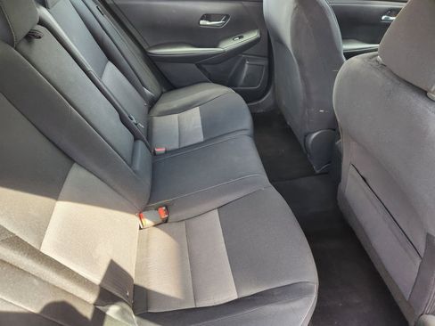 Used 2021 Nissan Sentra SV FWD image 32
