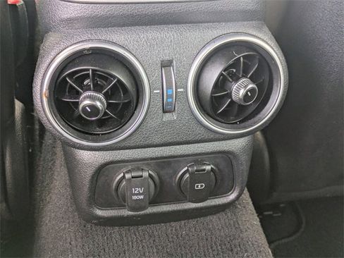 Used 2018 Kia Stinger GT2 image 13