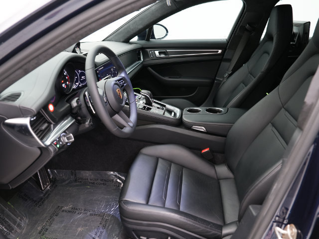 Certified 2023 Porsche Panamera GTS AWD/4WD image 5