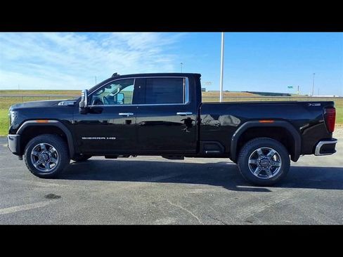 New 2026 GMC Sierra 2500 SLT w/ SLT Convenience Package image 5