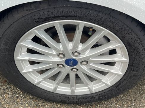 Used 2013 Ford C-MAX Energi SEL image 18