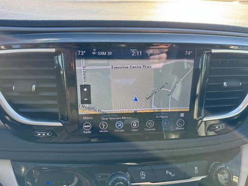 Used 2019 Chrysler Pacifica Limited image 22