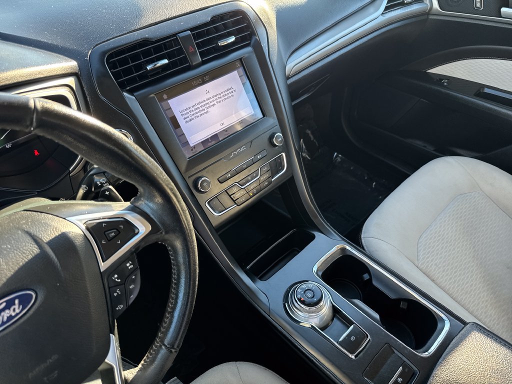 Used 2019 Ford Fusion SE w/ Equipment Group 151A FWD image 20