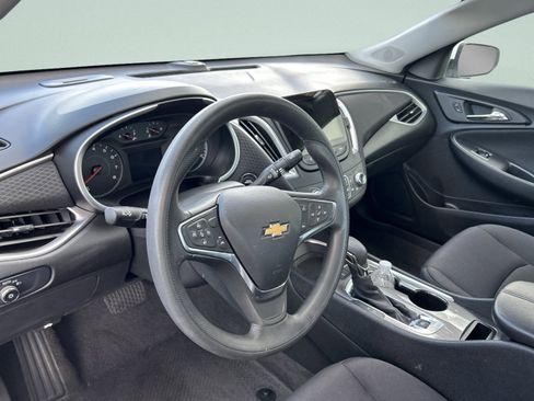 Used 2024 Chevrolet Malibu LT image 13