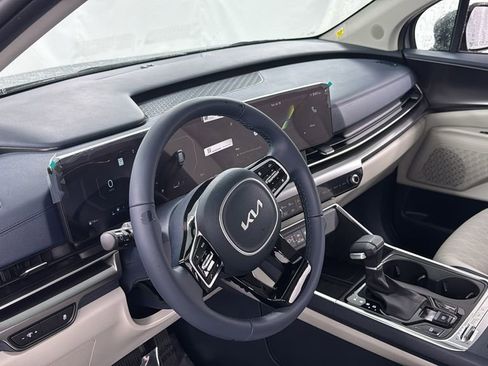 New 2026 Kia Carnival SX w/ SX Dark Edition Package FWD image 37