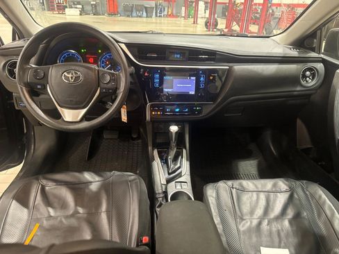 Used 2017 Toyota Corolla LE FWD image 10