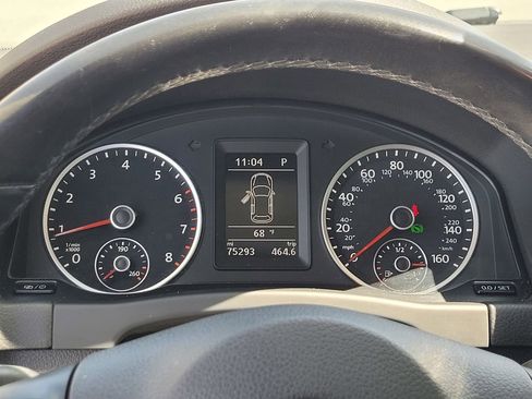 Used 2016 Volkswagen Tiguan S FWD image 27